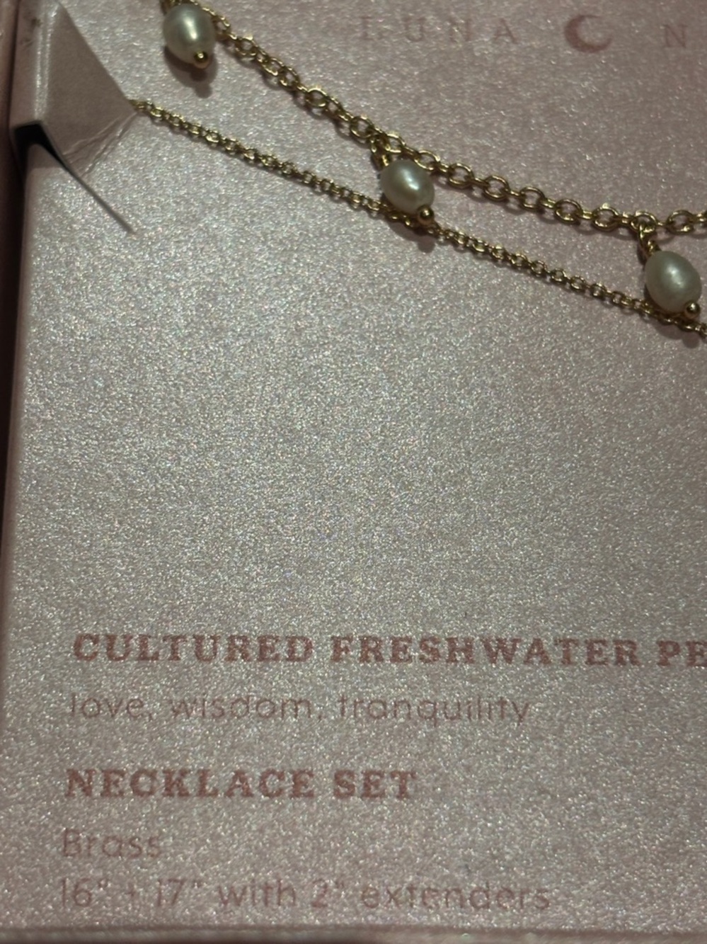 NIB Luna Norte Gold Freshwater Pearl & bow Layered Necklace Set - Picture 3 of 5